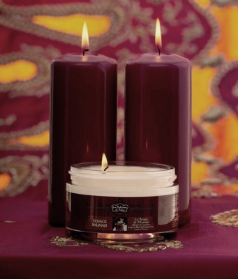 Свеча для массажа тела с маслом карите 